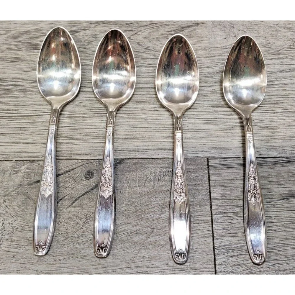 Set of 4 Vintage 1847 Rogers Bros IS Silverplate Spoons Floral Motif Flatware